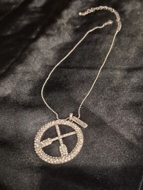LAKEGIRL PENDANT NECKLACE